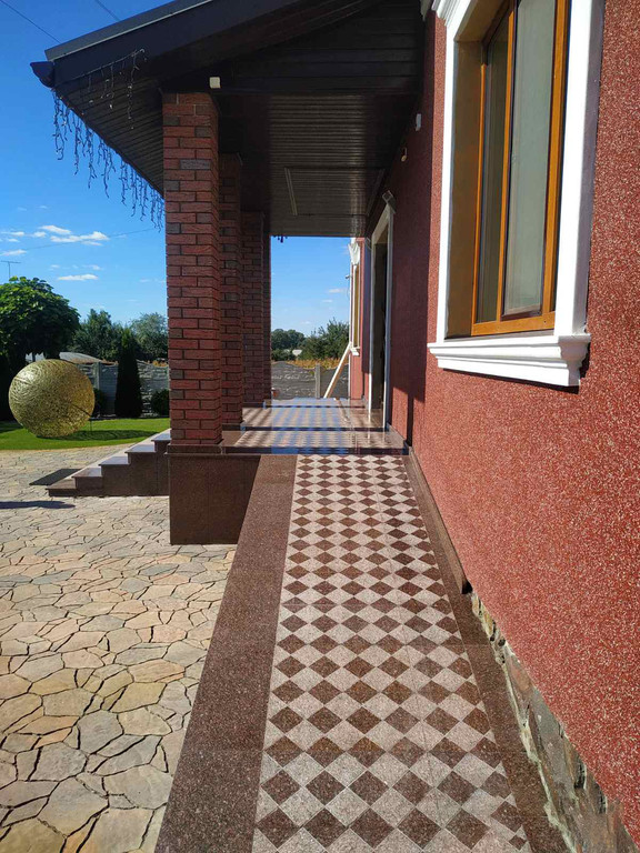 Вхідна група граніту з Токівського кар'єру