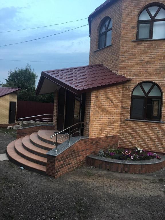 Накривки на сходи з покостівського граніту