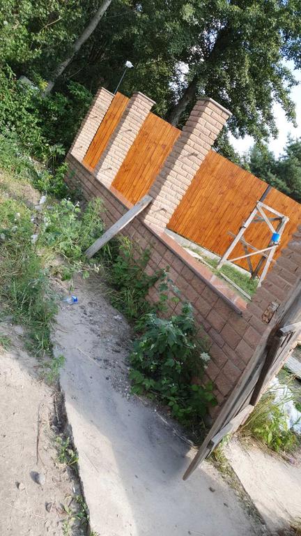 Накривки на паркан з токівського граніту